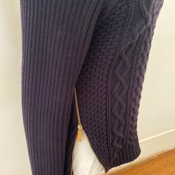 Michael Kors Navy cable knit Sweater L - Picture 6 of 7